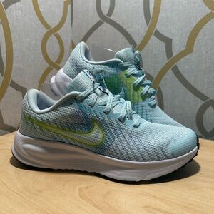 Nike run defy womens blue and green athletic shoes Size 8